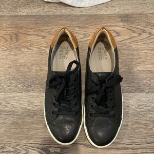 Black leather and Brown Suede Sneakers